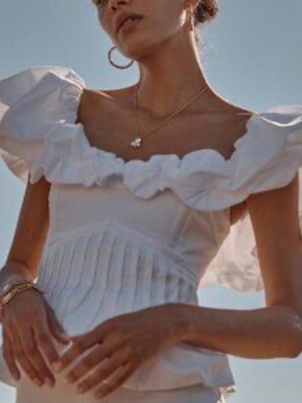 White House Black Market White Ruffled Off-Shoulder corset crop Top size 0